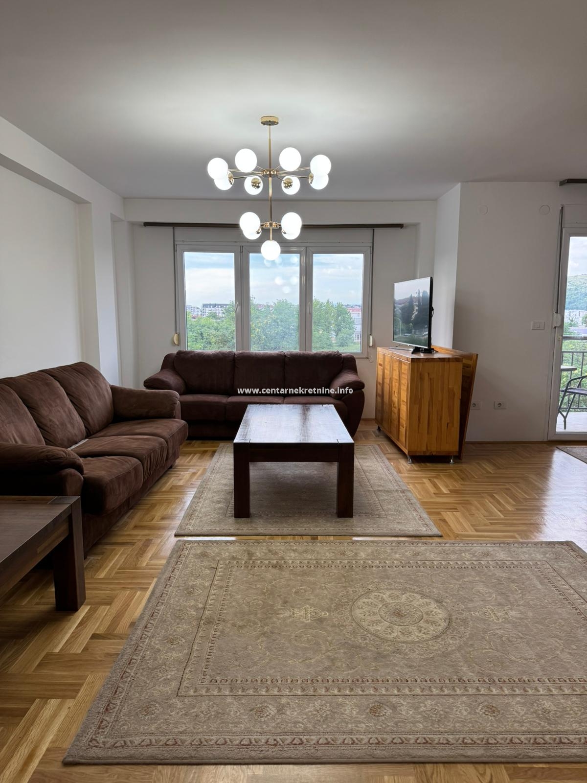 Izdavanje, trosoban stan 92m2, Krivi most, Podgorica